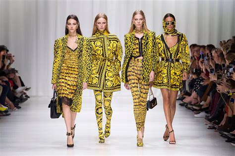 versace ss18 review|gianni versace collection.